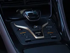 2023 BYD Frigate 07 DM-i PHEV 100KM Luxury — фото 6