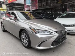 2020 Lexus ES 200 Excellence — фото 3