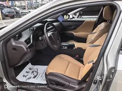 2020 Lexus ES 200 Excellence — фото 9