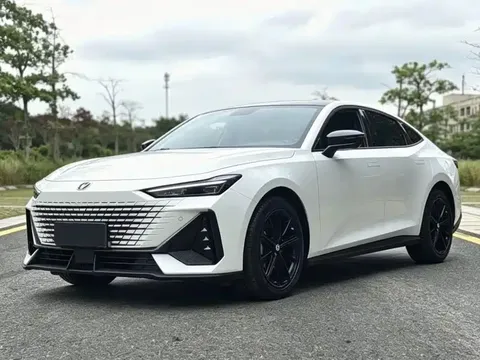 2022 Changan UNI-V 1.5T Premium