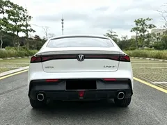 2022 Changan UNI-V 1.5T Premium, белый — фото 8