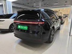 2025 Li Auto i8 Standard, чёрный — фото 7