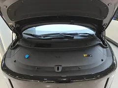 2025 Li Auto i8 Standard, чёрный — фото 20