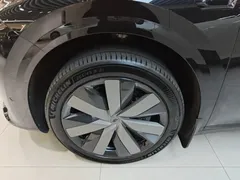 2025 Li Auto i8 Standard, чёрный — фото 23