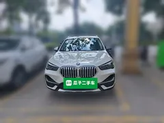 2021 BMW X1 Premium, белый — фото 2
