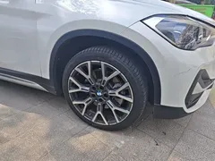 2021 BMW X1 Premium, белый — фото 24