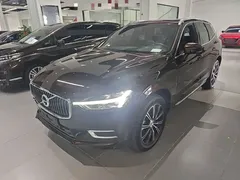 2021 Volvo XC60 4WD Luxury — фото 2