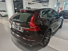 2021 Volvo XC60 4WD Luxury — фото 7