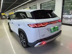 2025 BYD Song L PHEV Smart Driving 112km Exceed, белый — фото 5