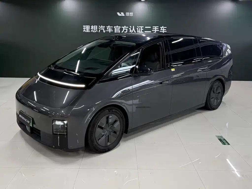 2024 Li Auto MEGA Ultra