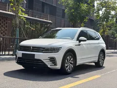 2021 Volkswagen Tiguan L 430PHEV Flagship, белый — фото 1