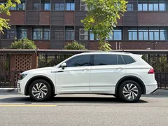 2021 Volkswagen Tiguan L 430PHEV Flagship, белый — фото 5