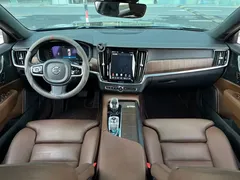 2023 Volvo S90, чёрный — фото 16