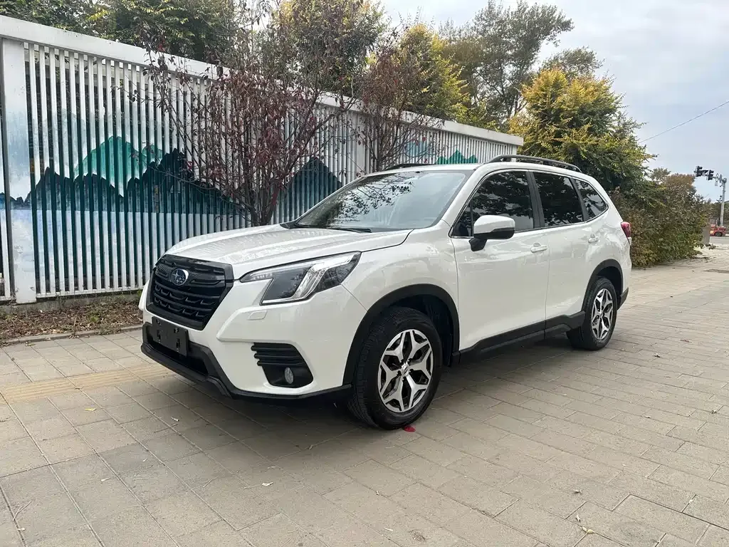 2022 Subaru Forester 2.0i AWD Luxury EyeSight