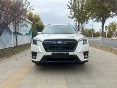 2022 Subaru Forester 2.0i AWD Luxury EyeSight, белый — фото 3