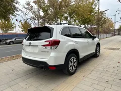 2022 Subaru Forester 2.0i AWD Luxury EyeSight, белый — фото 9