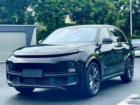 2023 Li Auto L8