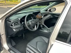 2023 Toyota Camry 2.5G Luxury — фото 5