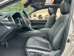 2023 Toyota Camry 2.5G Luxury — фото 6