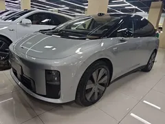 2025 Li Auto i8 Standard — фото 2