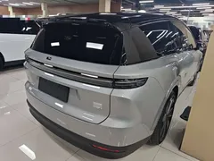 2025 Li Auto i8 Standard — фото 7