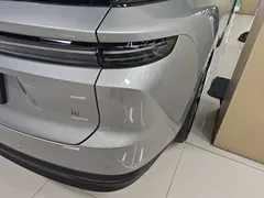2025 Li Auto i8 Standard — фото 8