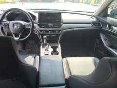 2022 Honda Accord 260TURBO Luxury, чёрный — фото 3