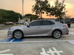 2023 Toyota Camry Hybrid 2.5HGVP Leading — фото 3