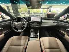 2023 Lexus ES 200 Excellence, белый — фото 11