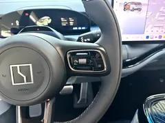 2025 Zeekr Mix Smart Driving, зелёный — фото 18