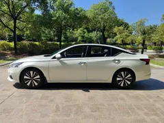 2021 Nissan Teana 2.0L XL Comfort, белый — фото 33