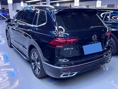 2022 Volkswagen Tiguan L 330TSI AT 2WD R-Line, чёрный — фото 9