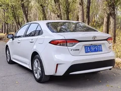 2022 Toyota Levin 185T CVT Luxury, белый — фото 4