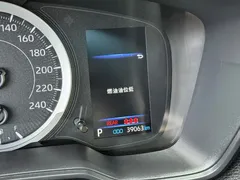 2021 Toyota Corolla 1.2T S-CVT Elite, белый — фото 10
