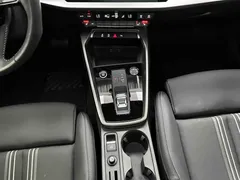2022 Audi A3L Limousine 35 TFSI Fashion Sport, зелёный — фото 10