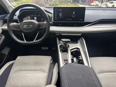 2021 Geely Preface 2.0TD Premium, белый — фото 12