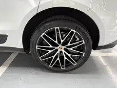 2022 Porsche Macan 2.0T, белый — фото 13