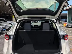 2019 Mazda CX-8 2.5L 2WD Luxury, белый — фото 15