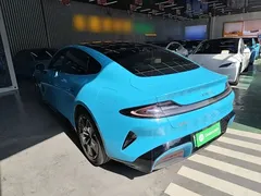 2024 Xiaomi SU7 RWD Long Range Smart Driving, синий — фото 23