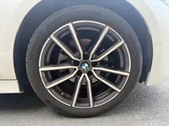 2023 BMW 3 Series 320Li M Sport Package, белый — фото 6