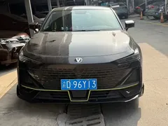 2022 Changan UNI-V 1.5T Sport, чёрный — фото 2