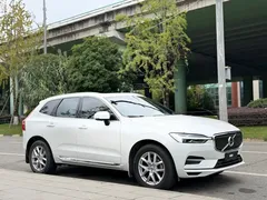 2021 Volvo XC60 4WD Luxury, белый — фото 3
