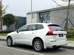 2021 Volvo XC60 4WD Luxury, белый — фото 4
