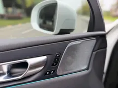 2021 Volvo XC60 4WD Luxury, белый — фото 9