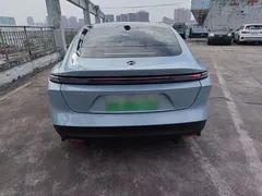 2022 Nio ET5 75kWh, синий — фото 6