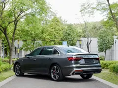 2022 Audi A4L 40 TFSI Fashion Dynamic — фото 6