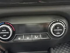 2021 Kia Yipao 1.4L CVT Sunroof, белый — фото 13