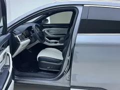 2023 BYD Song PLUS DM-i PHEV 110km Flagship Champion — фото 8