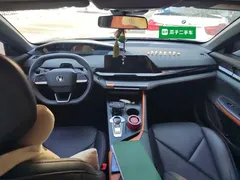 2022 Changan UNI-V 1.5T Premium — фото 5