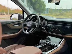 2023 Audi Q7 55 TFSI quattro S Premium, чёрный — фото 14